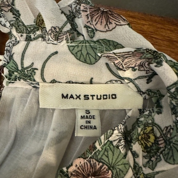 Max Studio NWT Small Multi-Color w/Floral Print & Cold Shoulders Ruffle Blouse - Picture 4 of 5